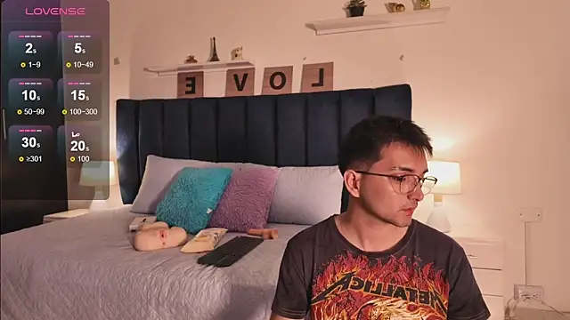 Archie 77 online show from 02-21-26, 03:18