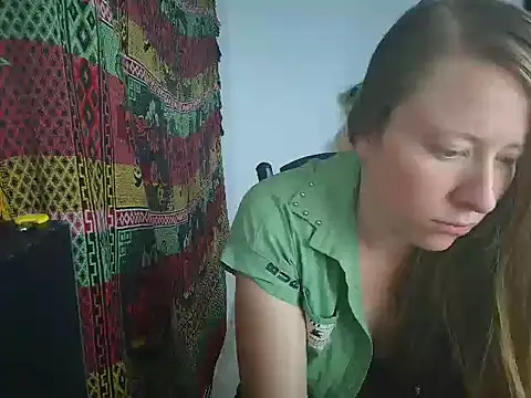 Snapshot of arianna_blonde chatting on 03-04-26, 12:05 arianna blonde online show from 03-04-26, 12:05