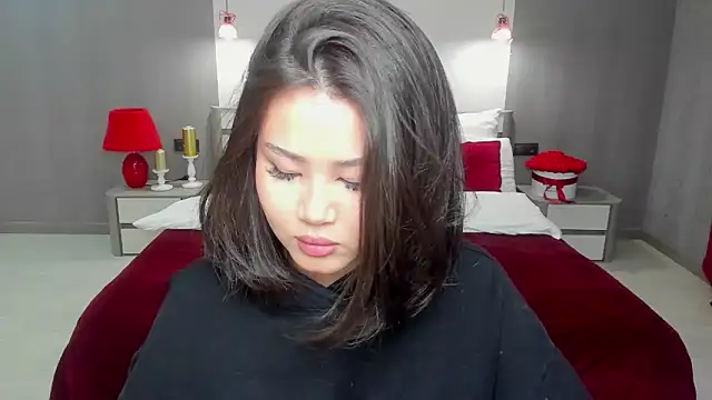 Brunette Charm online show from 03-22-26, 06:00