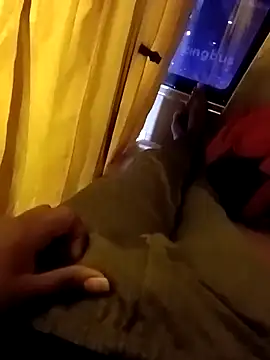 Snapshot of loki-king-143 chatting on 02-14-26, 06:04 loki-king-143 online show from 02-14-26, 06:04