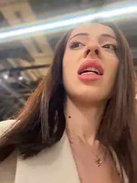 YeaLina online show from 01-16-26, 10:41