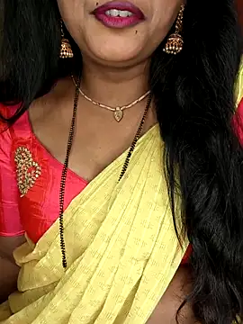 Snapshot of Rachu_love chatting on 06-11-26, 04:16 Rachu love online show from 06-11-26, 04:16