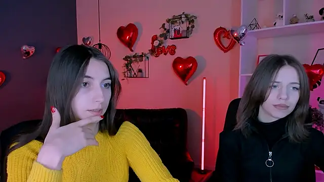 mila firee online show from 02-17-26, 09:50