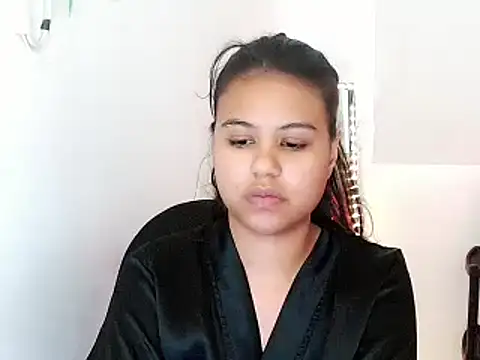 Snapshot of Shawnycarson chatting on 07-15-26, 06:13 Shawnycarson online show from 07-15-26, 06:13