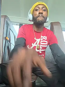 Snapshot of Pleasure_Overlord chatting on 02-01-26, 09:46 Pleasure Overlord online show from 02-01-26, 09:46