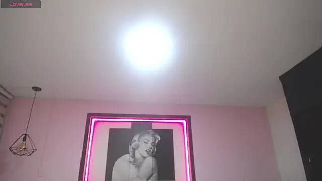 Kendall fox x online show from 12-23-25, 04:21