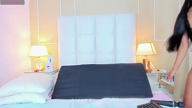 Dolly Dirty Squirrt online show from 01-09-26, 12:30