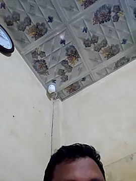 Snapshot of SHARIF12123 chatting on 12-20-25, 01:29 SHARIF12123 online show from 12-20-25, 01:29