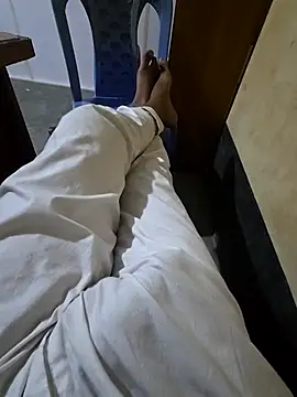 Snapshot of SHARIF12123 chatting on 02-23-26, 06:05 SHARIF12123 online show from 02-23-26, 06:05