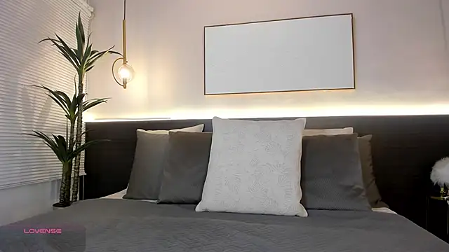 Snapshot of gabyvega1 chatting on 02-13-26, 11:39 gabyvega1 online show from 02-13-26, 11:39