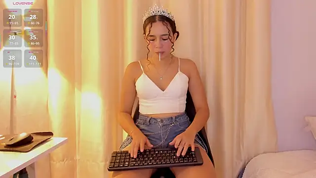 Sisi fun online show from 01-06-26, 07:06