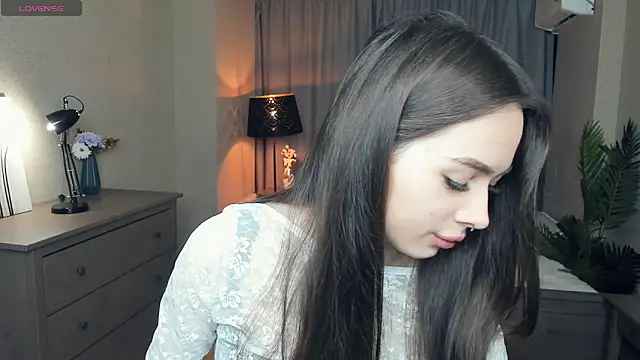 Snapshot of YvonneRobes chatting on 02-12-26, 07:42 YvonneRobes online show from 02-12-26, 07:42