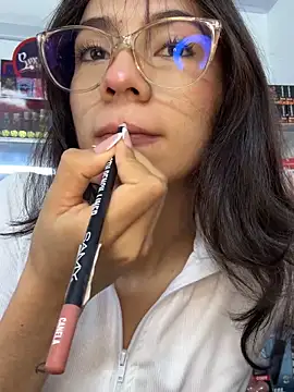 lunaluxury22 online show from 02-17-26, 02:35