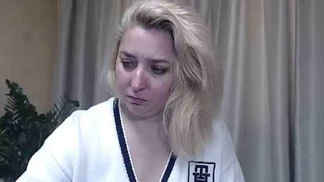 sweetpussy13 online show from 10-23-25, 06:34