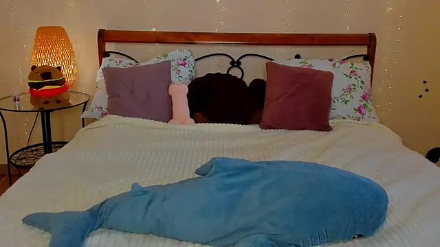 miya soft online show from 04-17-26, 01:30