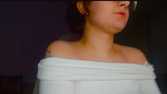 SonyaDew online show from 12-19-25, 01:01