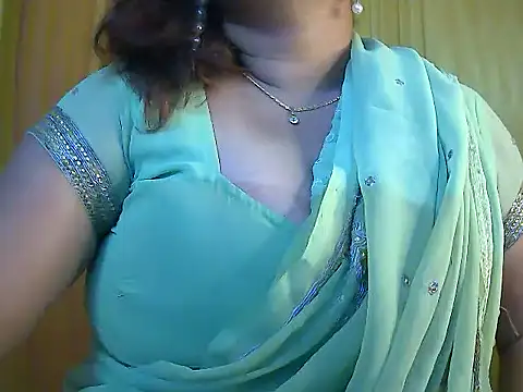 Snapshot of MISTI_KOLK chatting on 02-25-26, 08:35 MISTI KOLK online show from 02-25-26, 08:35