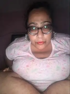 MISTI KOLK online show from 07-08-26, 06:12