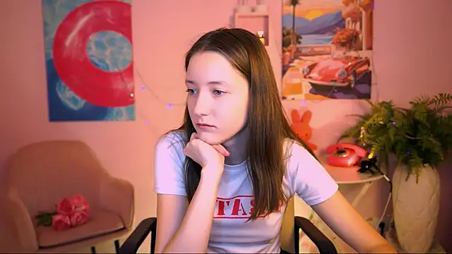 LuluPatterson online show from 12-21-25, 03:57