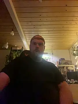 YoursxTruly online show from 02-06-26, 07:28