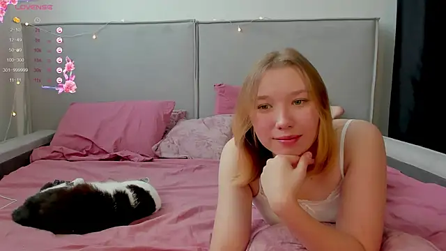 Snapshot of Agatha_Mayson chatting on 02-27-26, 07:08 Agatha Mayson online show from 02-27-26, 07:08