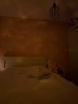 SilkyMira online show from 03-12-26, 08:15