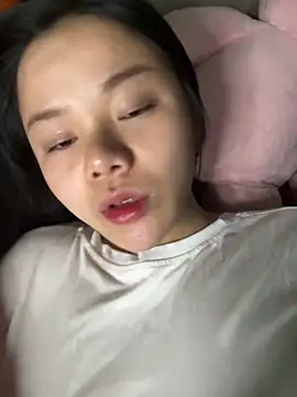 leo-kitty online show from 12-22-25, 02:36