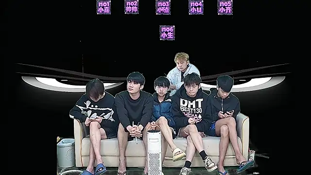 Snapshot of yujiannanpu chatting on 01-06-26, 02:59 yujiannanpu online show from 01-06-26, 02:59