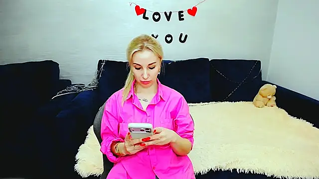 Hanna--Sweet online show from 02-06-26, 03:26