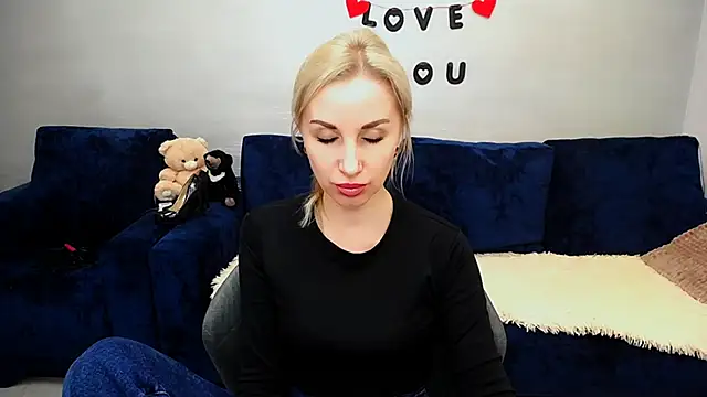 Hanna--Sweet online show from 04-13-26, 11:27