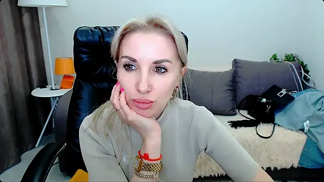 Hanna--Sweet online show from 04-16-26, 11:55