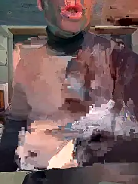 Manu1983el01 online show from 12-17-25, 01:39