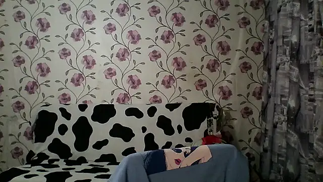 nika smily online show from 12-14-25, 01:16