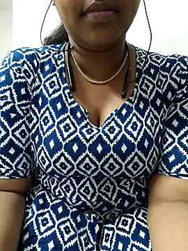 Snapshot of pattupattuma27 chatting on 02-09-26, 09:02 pattupattuma27 online show from 02-09-26, 09:02