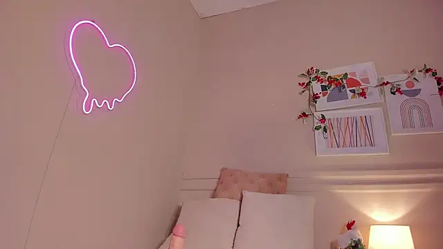  emily  st online show from 12-16-25, 01:16