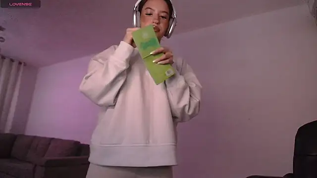 alina lee online show from 04-16-26, 12:55