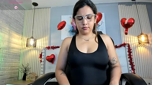 Snapshot of scarletbaker__ chatting on 02-10-26, 10:25 scarletbaker online show from 02-10-26, 10:25