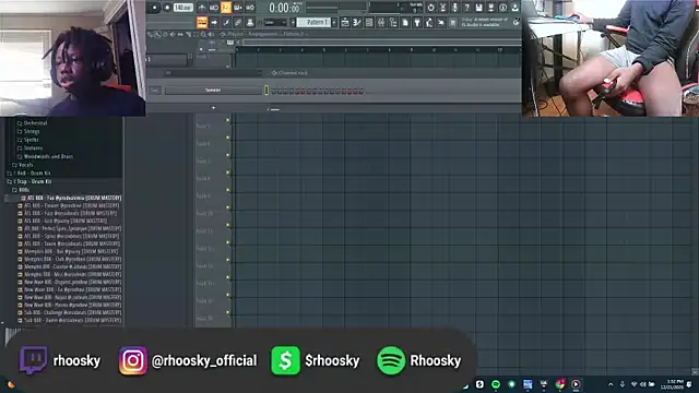 Snapshot of YourLittleBoyfriend chatting on 12-21-25, 07:54 YourLittleBoyfriend online show from 12-21-25, 07:54