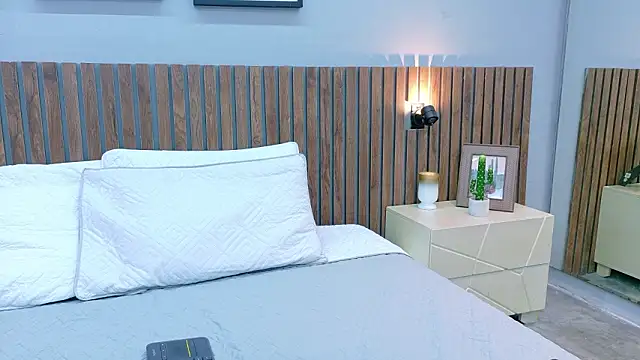 Mia Bellefort online show from 02-13-26, 08:38