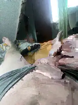 Snapshot of rrtbur chatting on 04-10-26, 01:49 rrtbur online show from 04-10-26, 01:49