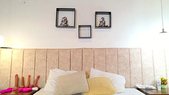 Zoehot 11 online show from 04-07-26, 01:11