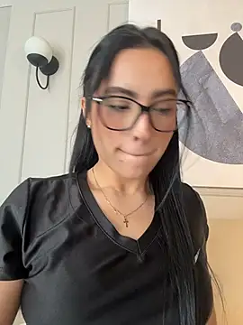 ValeriaTorress  online show from 03-25-26, 08:04