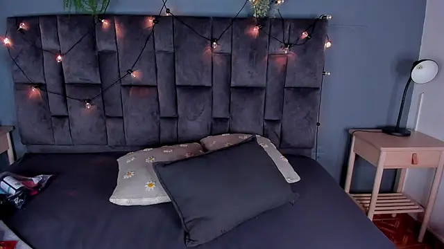 Miia Anderson online show from 01-12-26, 08:25