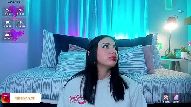 Missslynnn online show from 03-08-26, 03:21