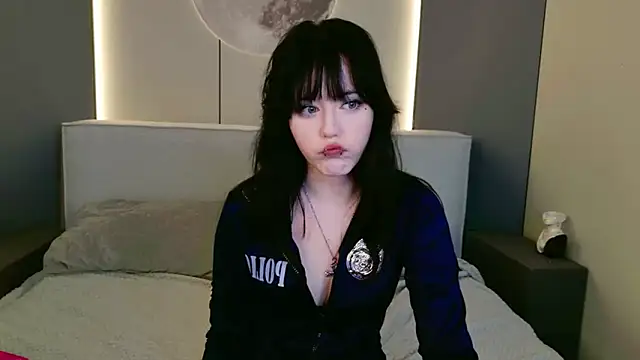 Ariel Morris online show from 03-24-26, 08:36