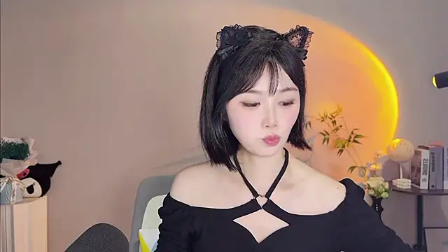 Pinkgirl520 online show from 05-27-26, 11:07