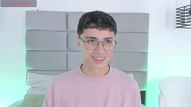 JoshClaarktt online show from 03-17-26, 04:06