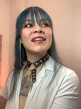 Snapshot of Adelaindiamond_ chatting on 06-24-26, 12:37 Adelaindiamond online show from 06-24-26, 12:37