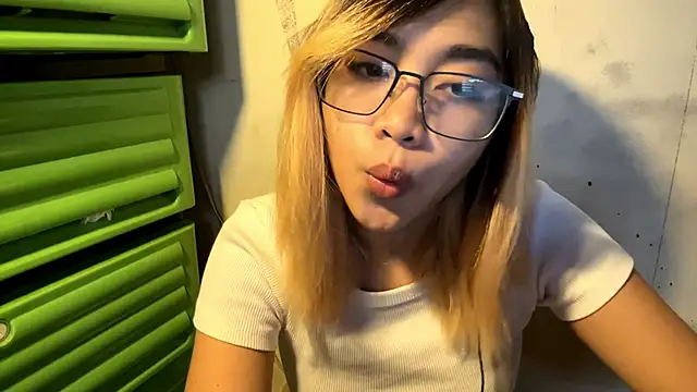 LenoraFrailey online show from 01-09-26, 04:37