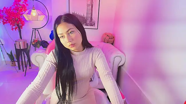 Carolina cherry online show from 01-15-26, 01:16